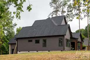 4488 Mirror Lk Dr, Catawba, NC 28609 - Photo 2