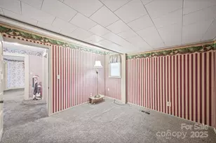 210 Smith St, Clover, SC 29710 - Photo 10