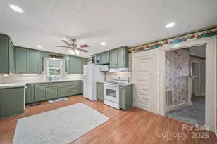 210 Smith St, Clover, SC 29710 - Photo 14