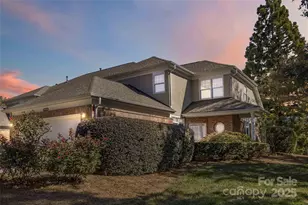 11177 Villa Trace Pl, Charlotte, NC 28277 - Photo 4