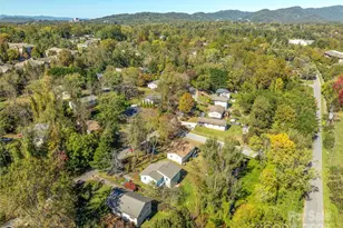 2 Wilson Creek Dr, Asheville, NC 28803 - Photo 14