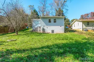 2 Wilson Creek Dr, Asheville, NC 28803 - Photo 6