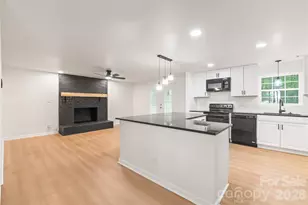 8412 Strider Dr, Charlotte, NC 28212 - Photo 16