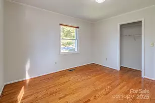 9 Guinevere Ct, Asheville, NC 28806 - Photo 20