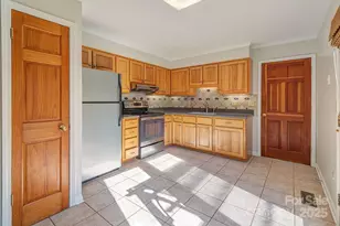 9 Guinevere Ct, Asheville, NC 28806 - Photo 10