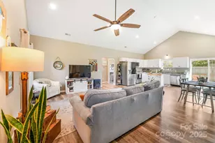 41 Utah Mountain Rd, Waynesville, NC 28785 - Photo 8