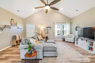 41 Utah Mountain Rd, Waynesville, NC 28785 - Photo 6