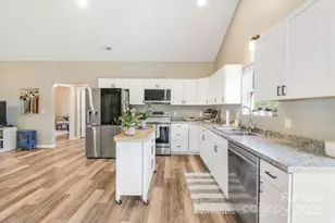 41 Utah Mountain Rd, Waynesville, NC 28785 - Photo 14