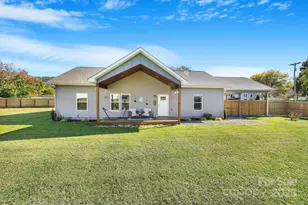 41 Utah Mountain Rd, Waynesville, NC 28785 - Photo 2