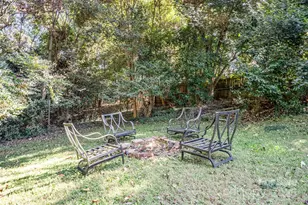 1901 Edgewater Dr, Charlotte, NC 28210 - Photo 16