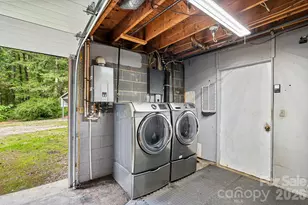 3214 Debbie Dr, Hendersonville, NC 28791 - Photo 20