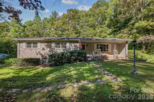 3214 Debbie Dr, Hendersonville, NC 28791 - Photo 4