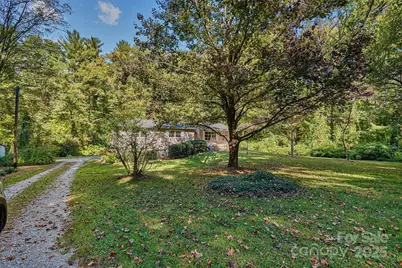 3214 Debbie Drive, Hendersonville, NC 28791 - Photo 2