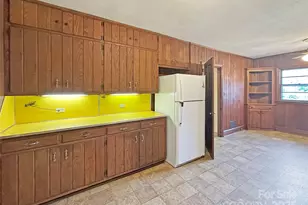 1101 Anthony Ave NE, Valdese, NC 28690 - Photo 4