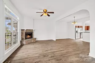 27 Walnut Springs Dr, Asheville, NC 28804 - Photo 6