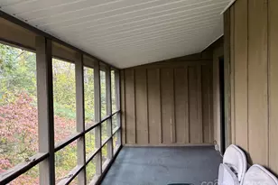 655 Overlook Dr, Spruce Pine, NC 28777 - Photo 10