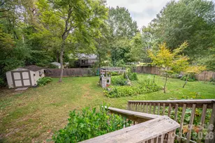 1040 Laurel Ln, Gastonia, NC 28054 - Photo 18