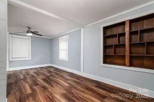 1040 Laurel Ln, Gastonia, NC 28054 - Photo 8