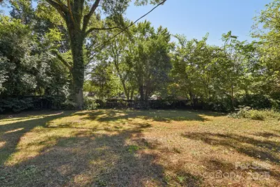 900 E Woodlawn Road, Charlotte, NC 28209 - Photo 20