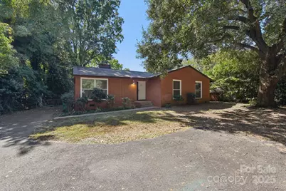 900 E Woodlawn Road, Charlotte, NC 28209 - Photo 2
