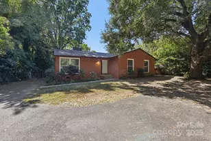 900 E Woodlawn Rd, Charlotte, NC 28209 - Photo 2