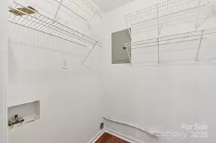 900 E Woodlawn Rd, Charlotte, NC 28209 - Photo 12