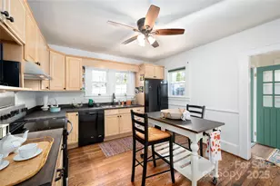 303 Country Club Rd, Asheville, NC 28804 - Photo 10