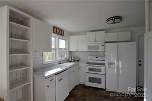 231 Stroud St, Marion, NC 28752 - Photo 6