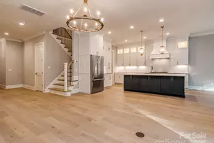 305 Audrey Pl, Charlotte, NC 28226 - Photo 8