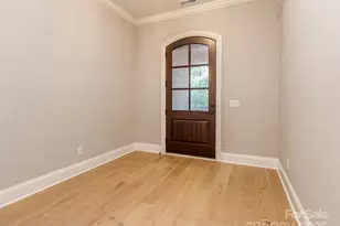 305 Audrey Pl, Charlotte, NC 28226 - Photo 4