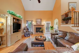 5005 Woodwinds Dr NE, Hickory, NC 28601 - Photo 10