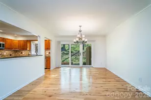 12 Pebble Creek Dr, Asheville, NC 28803 - Photo 4