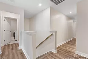 6033 Mariemont Cir, Charlotte, NC 28226 - Photo 24