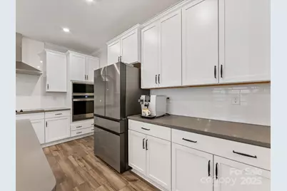 6033 Mariemont Circle, Charlotte, NC 28226 - Photo 20