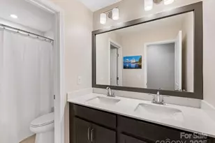 6033 Mariemont Cir, Charlotte, NC 28226 - Photo 34