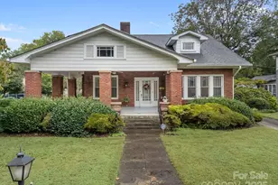 207 Maupin Ave, Salisbury, NC 28144 - Photo 2