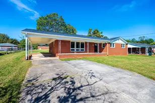 808 Church St NW, Valdese, NC 28690 - Photo 2