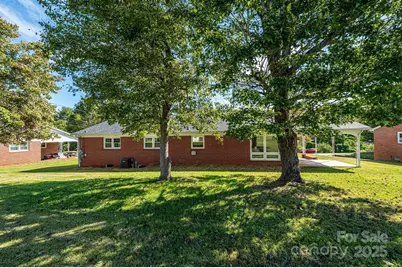 808 Church Street NW, Valdese, NC 28690 - Photo 8