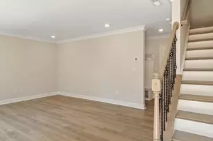 4028 Hidden Oaks Dr, Charlotte, NC 28205 - Photo 8