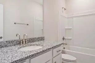 4028 Hidden Oaks Dr, Charlotte, NC 28205 - Photo 18