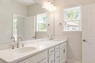 4028 Hidden Oaks Dr, Charlotte, NC 28205 - Photo 18