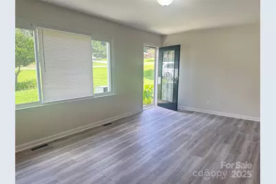 2021 Hollandale Drive, Gastonia, NC 28054 - Photo 10