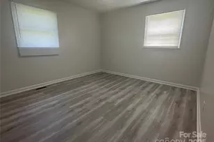 2021 Hollandale Dr, Gastonia, NC 28054 - Photo 16