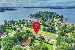 21228 Lakeview Cir, Cornelius, NC 28031 - Photo 2