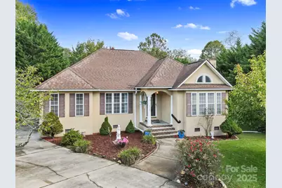 372 Kingfisher Lane, Mills River, NC 28759 - Photo 1