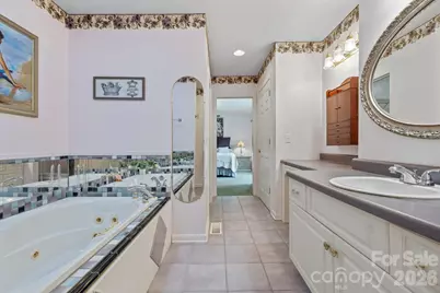 372 Kingfisher Lane, Mills River, NC 28759 - Photo 10