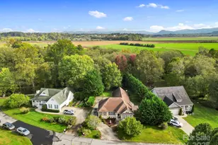 372 Kingfisher Ln, Mills River, NC 28759 - Photo 2