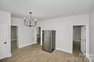 318 S Liberty St, Gastonia, NC 28052 - Photo 18