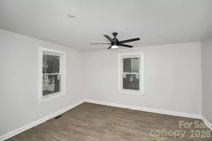 318 S Liberty St, Gastonia, NC 28052 - Photo 26