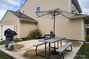 908 Sherman St, Gastonia, NC 28052 - Photo 8